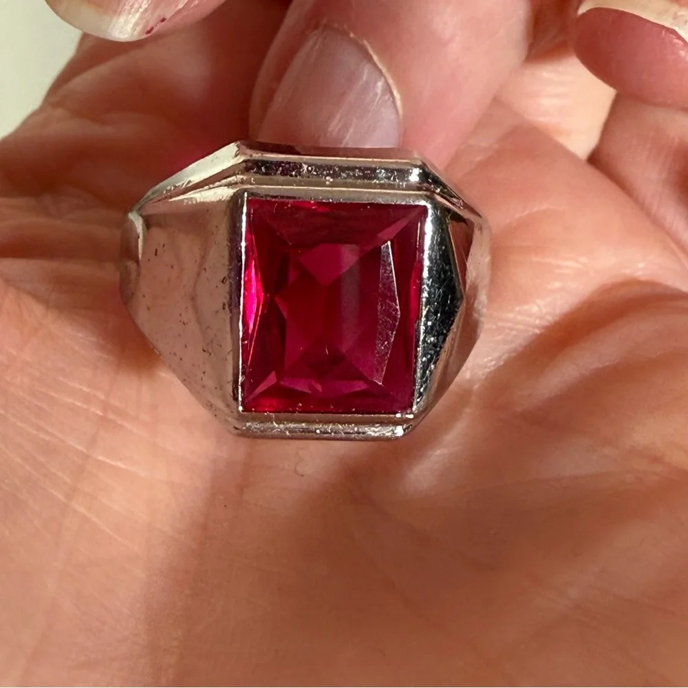 Vargas Art deco 1940’s antique Sterling silver emerald cut red ruby Signet Ring - Picture 3 of 17